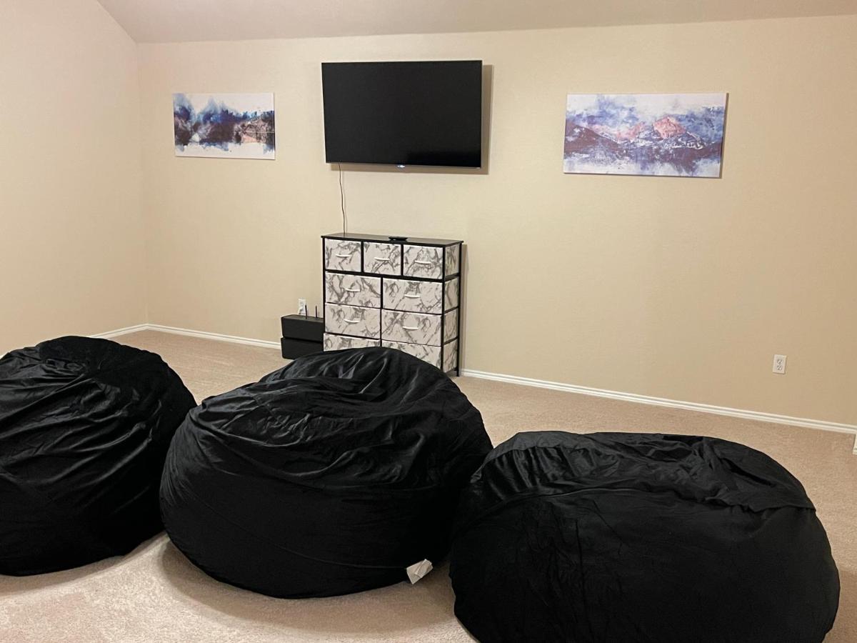 Modern 3Br House - Game Room, Office, Backyard The Colony Extérieur photo