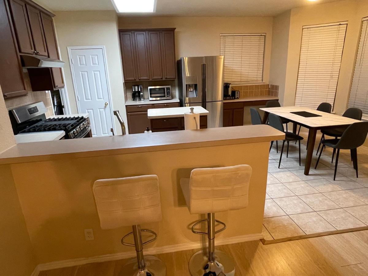 Modern 3Br House - Game Room, Office, Backyard The Colony Extérieur photo